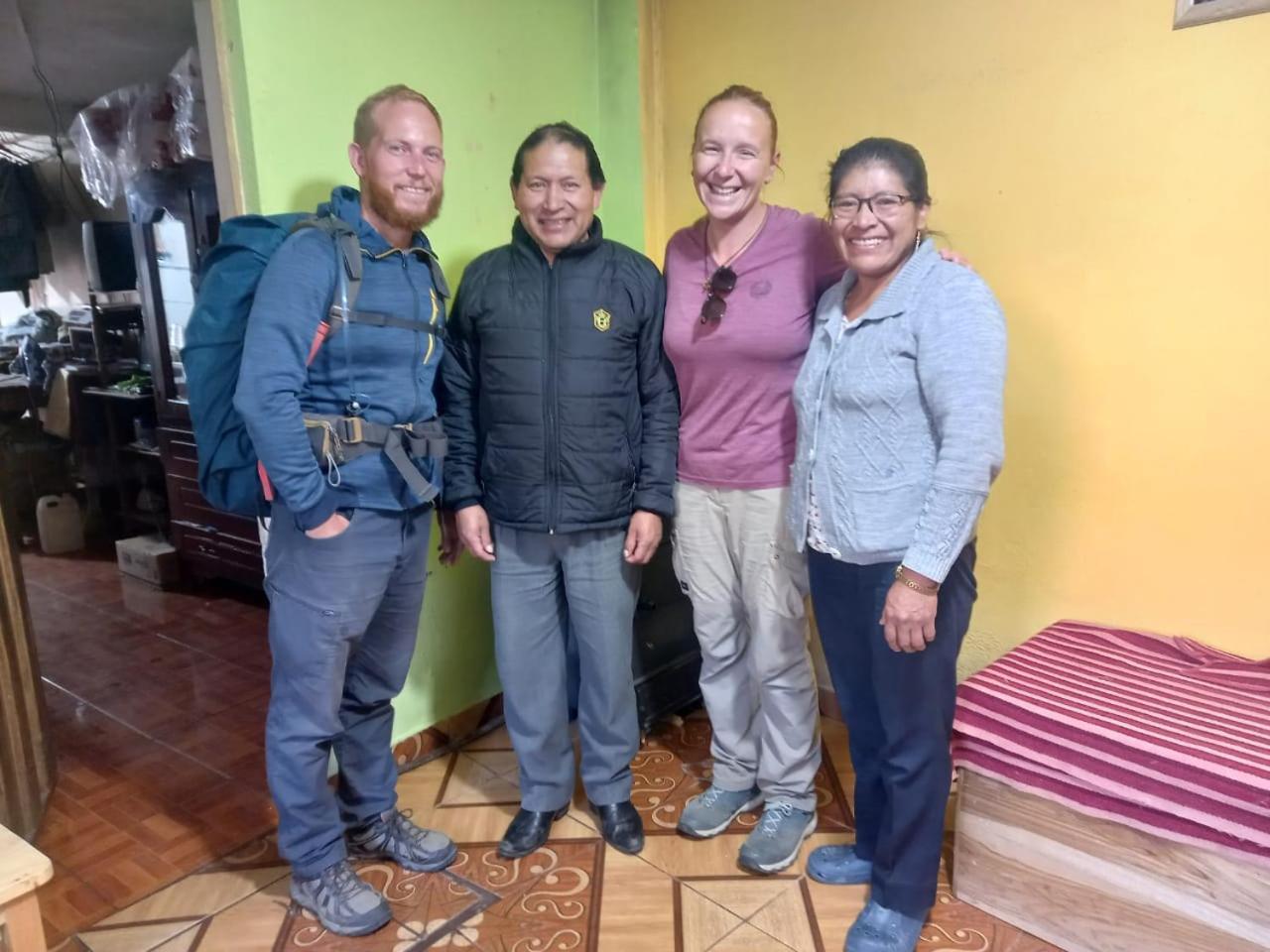 Hostal The Backpackers Chugchilán Buitenkant foto